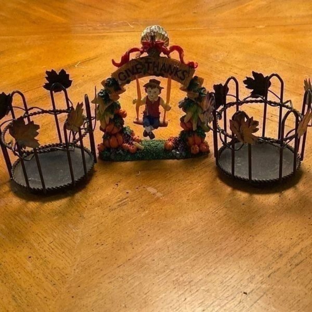 Thanksgiving candle holder and decoration